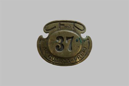 Chapa "CFP - 37 - A ar Gu[...]